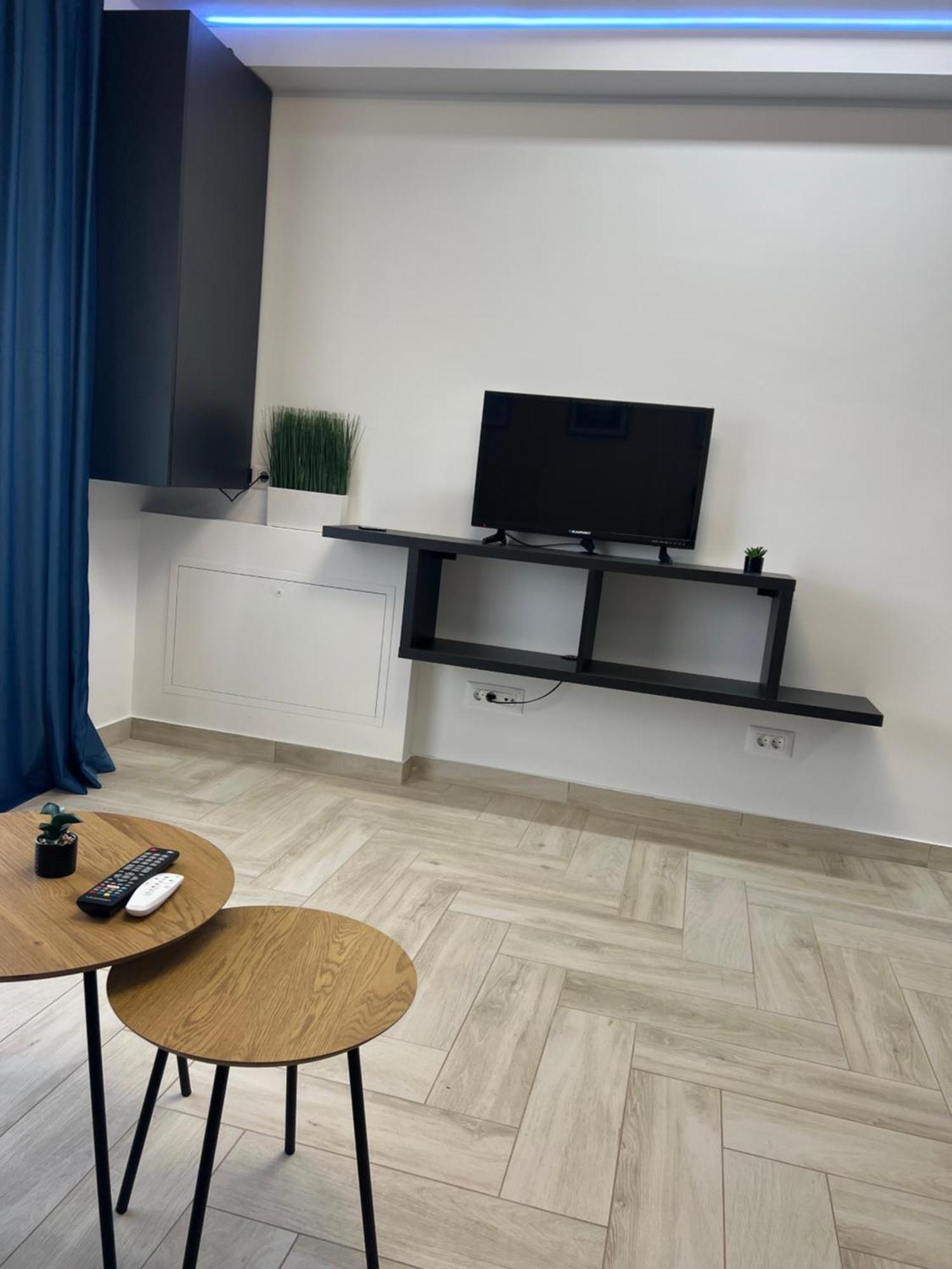 Sunny Avanera Apartment