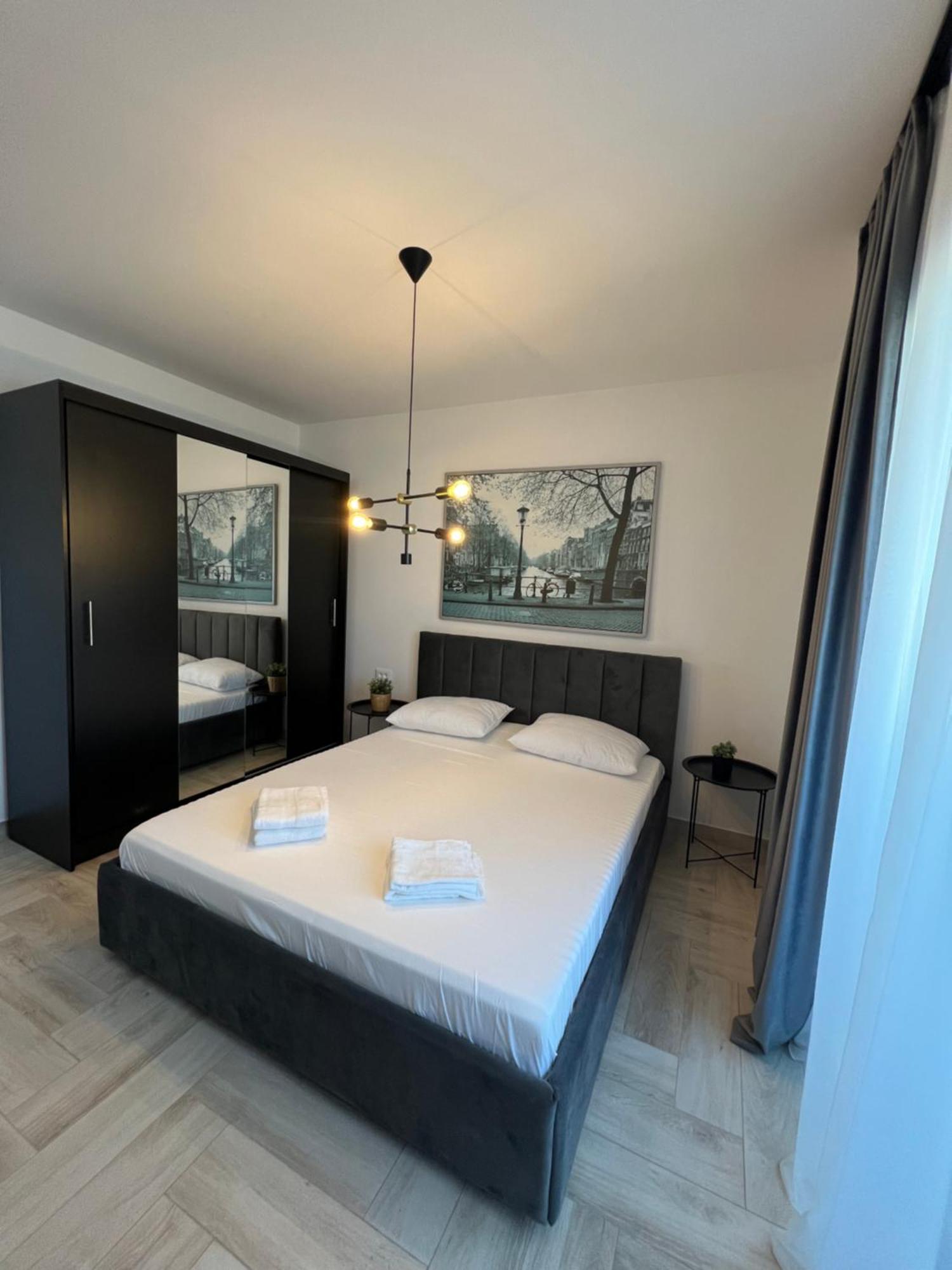 Sunny Avanera Apartment
